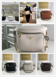 Picture of Michael Kors Lady Handbags _SKUfw106641468fw